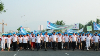 Hàng ngàn người dân thủ đô tham gia Chương trình đi bộ 